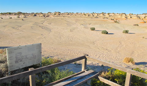 Walls Of China Viewing Platform - Accommodation QLD 0