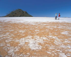 Inside Australia - Antony Gormley Sculptures - Accommodation QLD 2