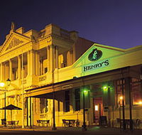 The World Theatre - Accommodation QLD