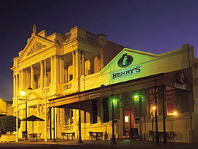 The World Theatre - Accommodation QLD 0