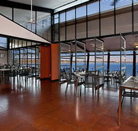 Pee Wee's at the Point - Accommodation QLD