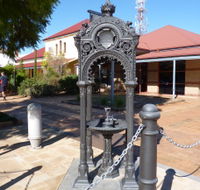 Witcombe Fountain - Accommodation QLD