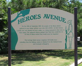 War Memorial And Heroes Avenue, Roma - Accommodation QLD 2