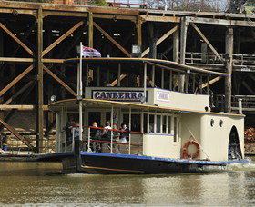 Paddlesteamer Canberra - Accommodation QLD 1