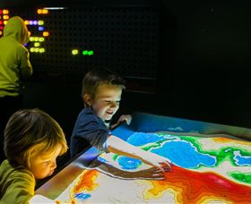 Twisted - Science At Play - Accommodation QLD 0