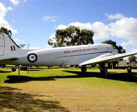Douglas DC3 Dakota - Accommodation QLD 0