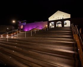 Ulumbarra Theatre - Accommodation QLD 2