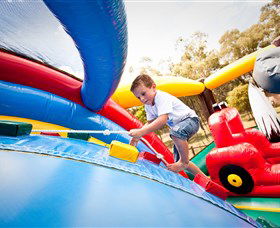 Savannah Visitor Plaza, Taronga Western Plains Zoo Dubbo - Accommodation QLD 5