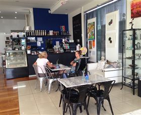 Blue Artz Gallery & Cafe - Accommodation QLD 4