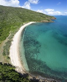 Connie Bay On Keswick Island - Accommodation QLD 2