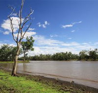 Lake Victoria - Accommodation QLD