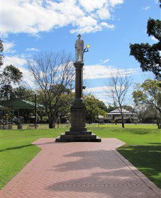 Goondiwindi War Memorial - Accommodation QLD 1