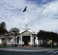 Museum of The Riverina - Historic Council Chambers Site - Accommodation QLD