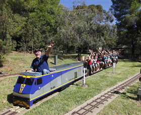 Willans Hill Miniature Railway - Accommodation QLD 0