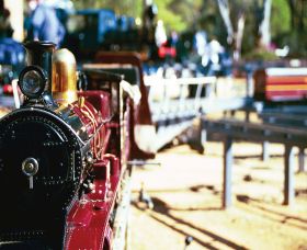 Willans Hill Miniature Railway - Accommodation QLD 1