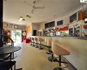 The Farmers Inn At Burrumbuttock - Accommodation QLD 2