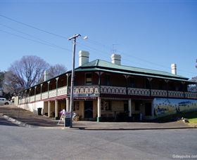 Wallendbeen Hotel - Accommodation QLD 0