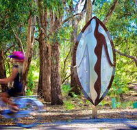 Wagirra Trail and Yindyamarra Sculpture Walk - Accommodation QLD