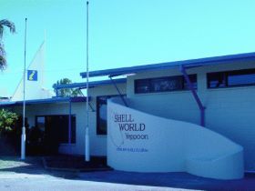 Shell World Yeppoon - Accommodation QLD 0