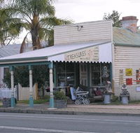 Lady Gails Bookshop and Curios - Accommodation QLD