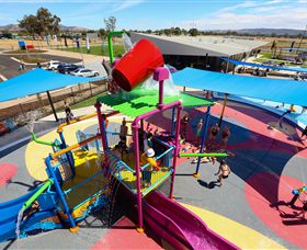 WAVES - Accommodation QLD 1