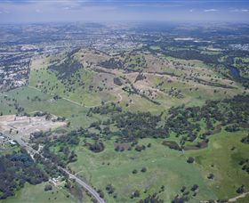Huon Hill Parklands - Accommodation QLD 2