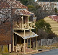 Village walking track - Accommodation QLD