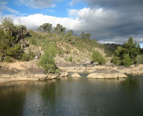 Kambah Pool To Pine Island - Accommodation QLD 2