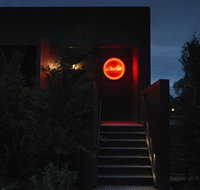 Luckys Speakeasy - Accommodation QLD