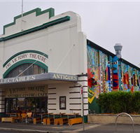 The Victory Theatre Antique Centre - Accommodation QLD
