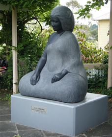 Peace Memorial - Accommodation QLD 0