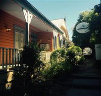 Starflower Apothecary - Accommodation QLD