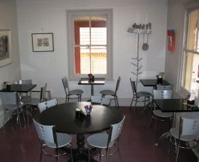 Ben Roberts Cafe And Gallery - Accommodation QLD 1