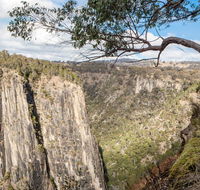 Apsley Gorge Rim walking track - Accommodation QLD