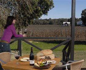 Upper Reach Winery And Cellar Door - Accommodation QLD 1