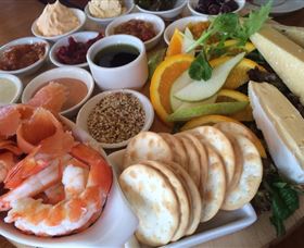 Fairbrossen Estate - Accommodation QLD 3