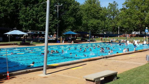 Dickson Aquatic Centre - Accommodation QLD 3