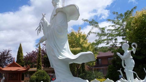 Sakyamuni Buddhist Centre/Van Hanh Monastery - Accommodation QLD 3