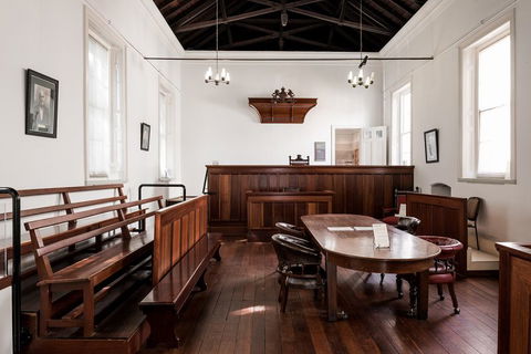 Old Court House Law Museum - Accommodation QLD 1
