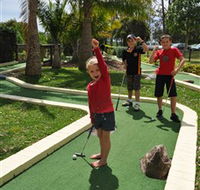 Hunter Valley Aqua Golf and Putt Putt - Accommodation QLD
