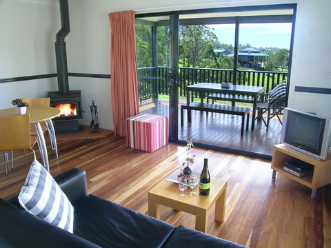 Ocean View Estates Winery And Restaurant - Accommodation QLD 2