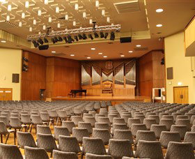 Wollongong Town Hall - Accommodation QLD 0