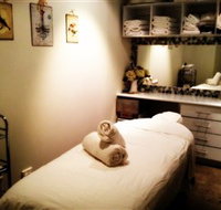 Refresh Face and Body - Accommodation QLD