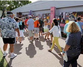 Bee Gees Way - Accommodation QLD 0