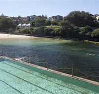 Clovelly Beach - Accommodation QLD