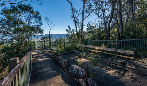Newbys Lookout - Accommodation QLD 3