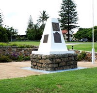 Dunwich War Memorial - Accommodation QLD