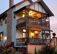 Kingstudio Gallery - Accommodation QLD