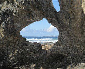 Glasshouse Rocks And Pillow Lava - Accommodation QLD 0