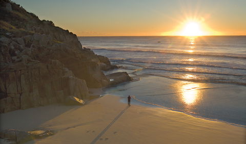 Little Bay Beach - Accommodation QLD 0